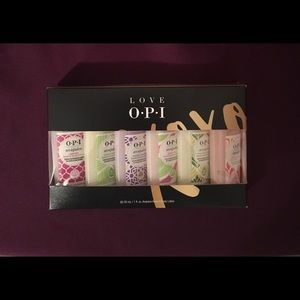 LOVE ❤️ OPI Lotion Set!